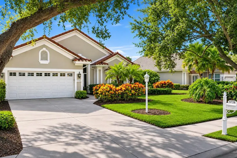 6726 Virginia Xing, FL