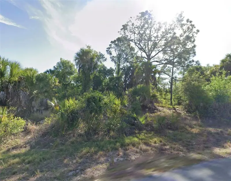 379 Mcdill Dr, FL