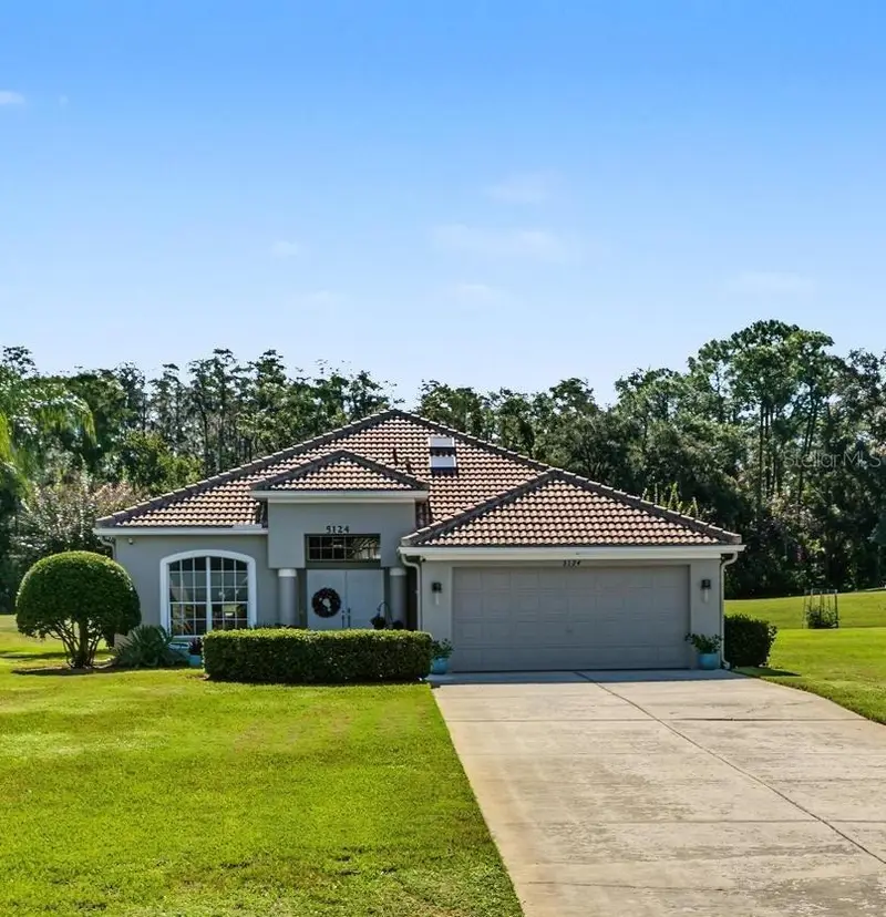 5124 Pinnacle Dr, FL
