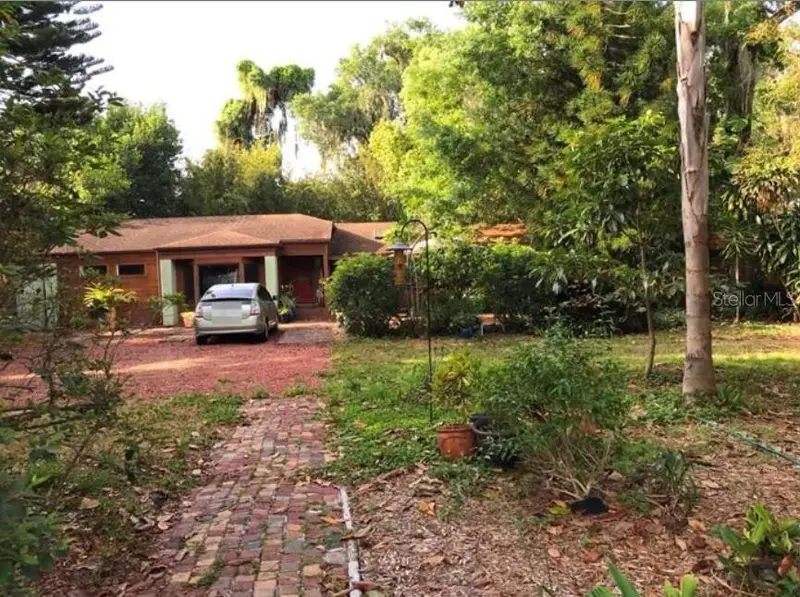 2512 Woodside, FL