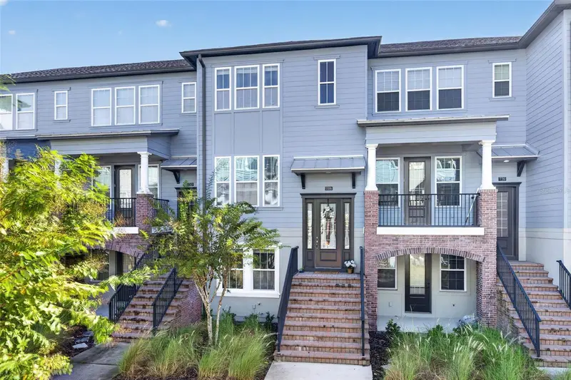 716 Grado Pt, FL