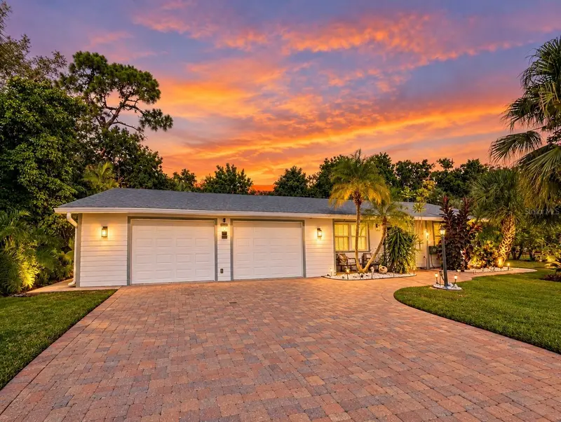 1631 Memory Ln, FL