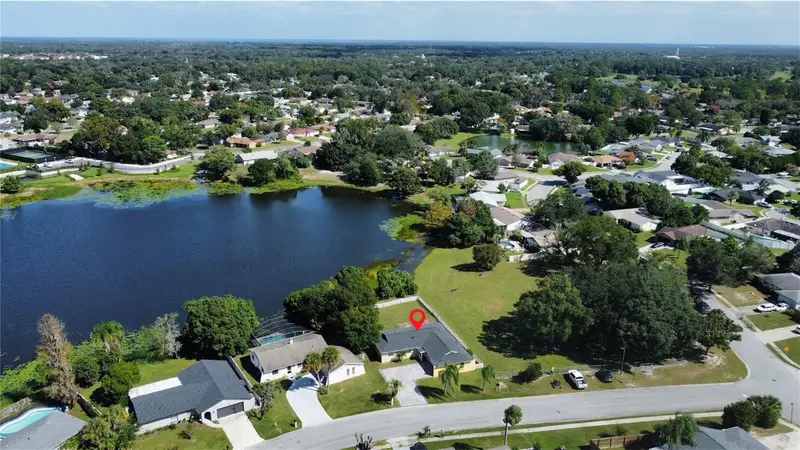 736 Laurel Way, FL