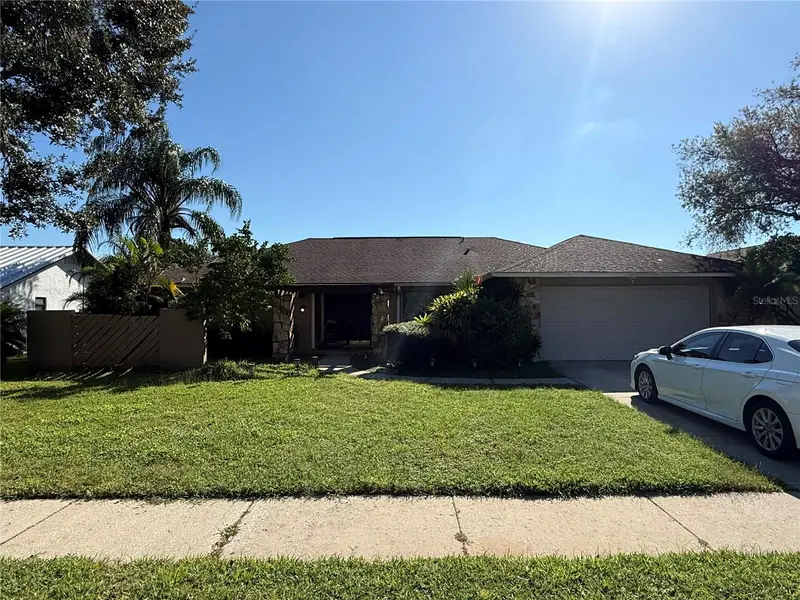 16307 E Course Dr, FL