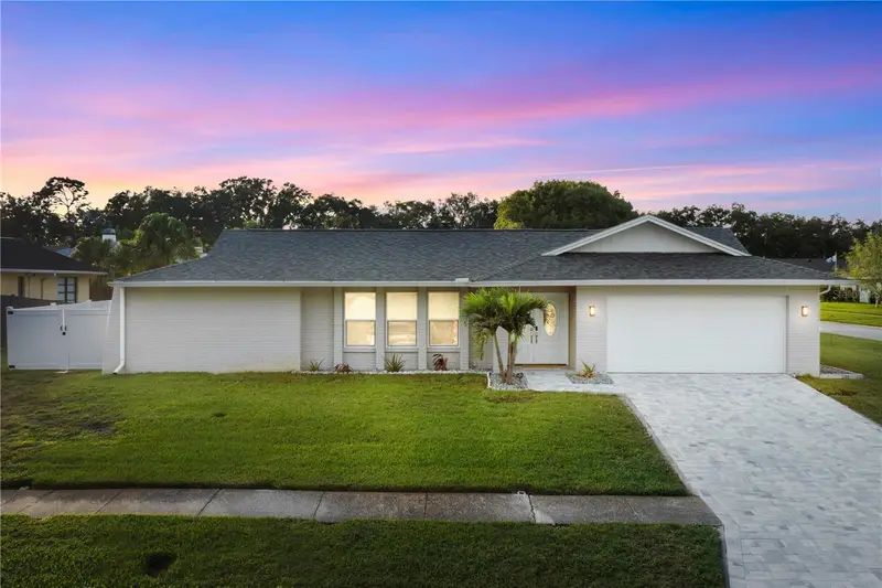 3222 Wessex Way, FL