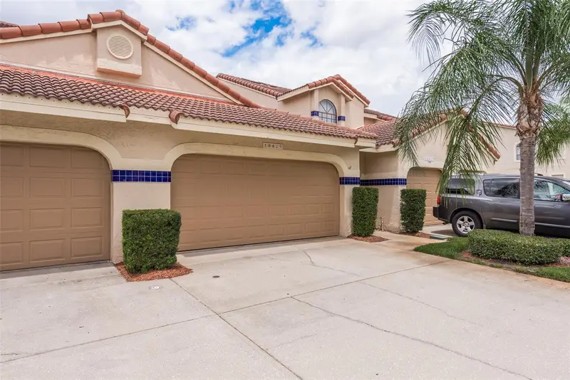 10429 La Mirage Ct, FL
