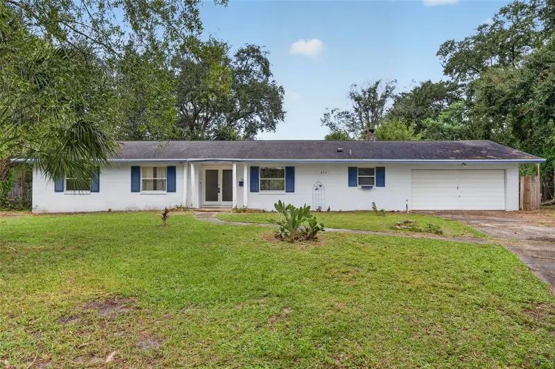 257 Lincolnshire Rd, FL