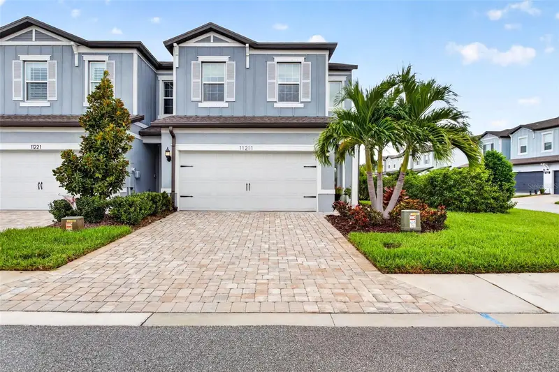 11211 Beach Walk Way Ne, FL