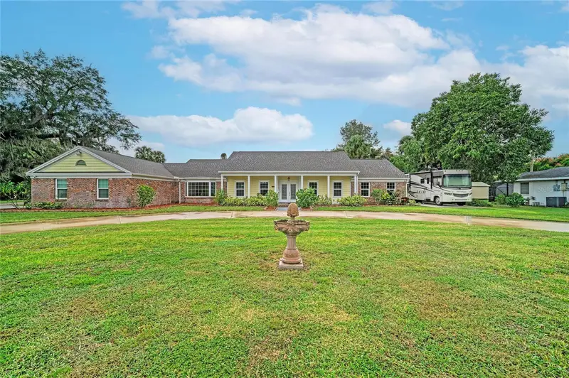 412 E Oak St, FL