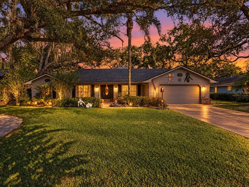 676 Mourning Dove Cir, FL