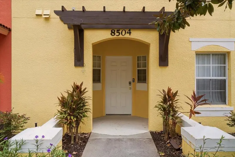 8504 Crystal Cove Loop, FL