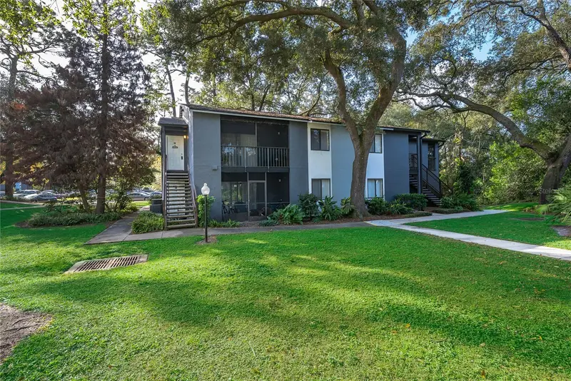 180 Waterfall Way #203, FL