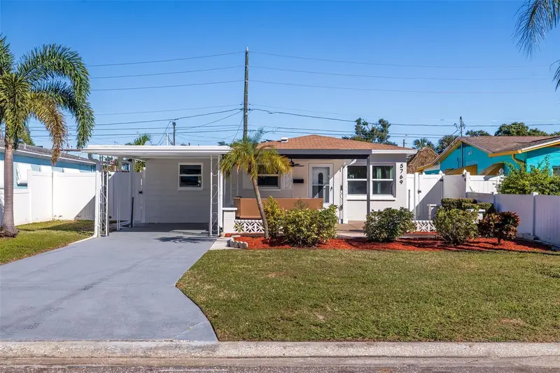 5769 Dartmouth Ave N, FL