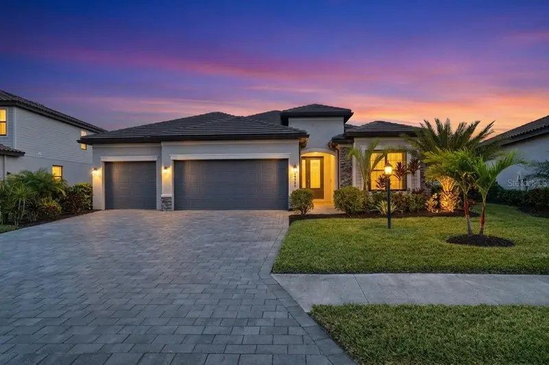 16449 Whale Grey Pl, FL