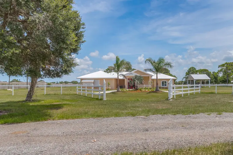 4715 Blossom Ridge Place, Grant, Fl 32949, FL