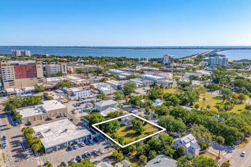 2106 Vernon Place, FL