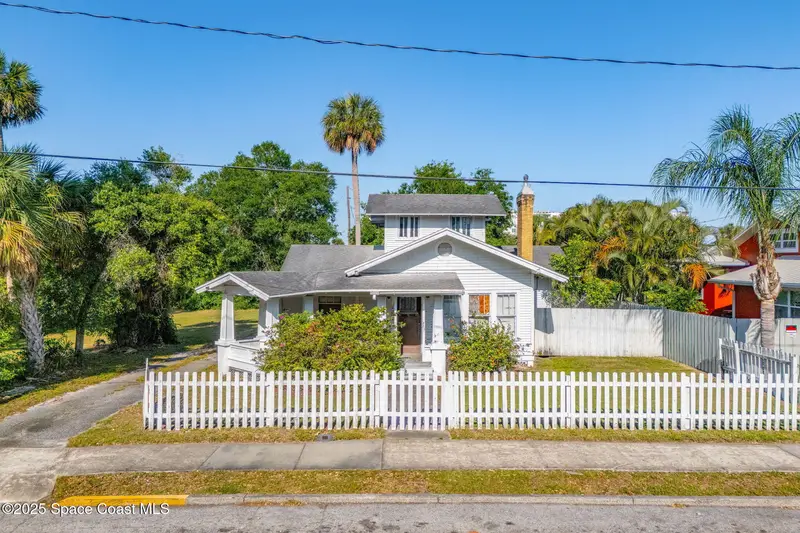 2106 Vernon Place, Melbourne, Fl 32901, FL