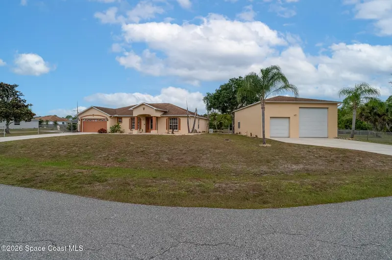 368 Thunderbird Avenue Nw, Palm Bay, Fl 32907, FL