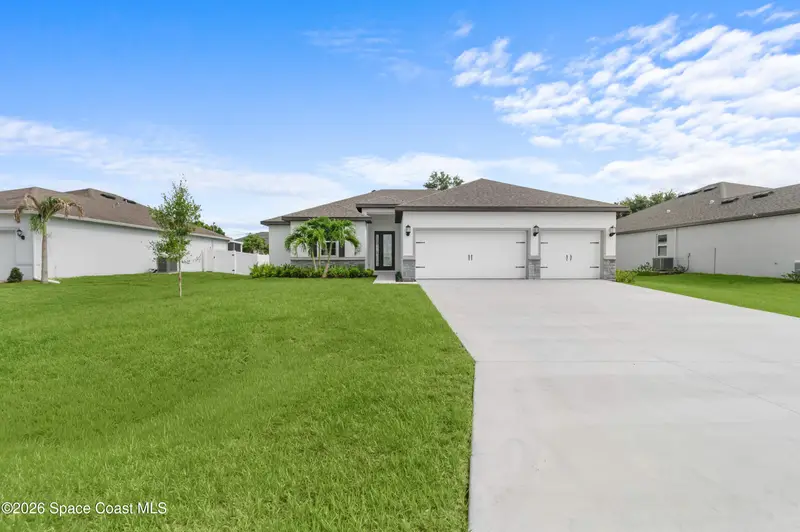 2102 De Groodt Road Sw, Palm Bay, Fl 32908, FL