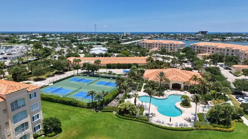 17 Harbour Isle Drive W Ph03, Hutchinson Island, Fl 34949, FL