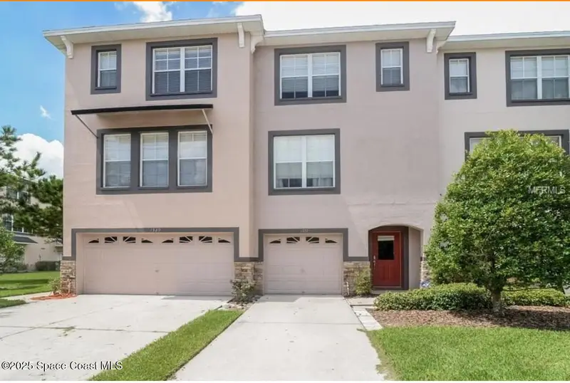 1327 Salem Orchard Lane, Brandon, Fl 33510, FL