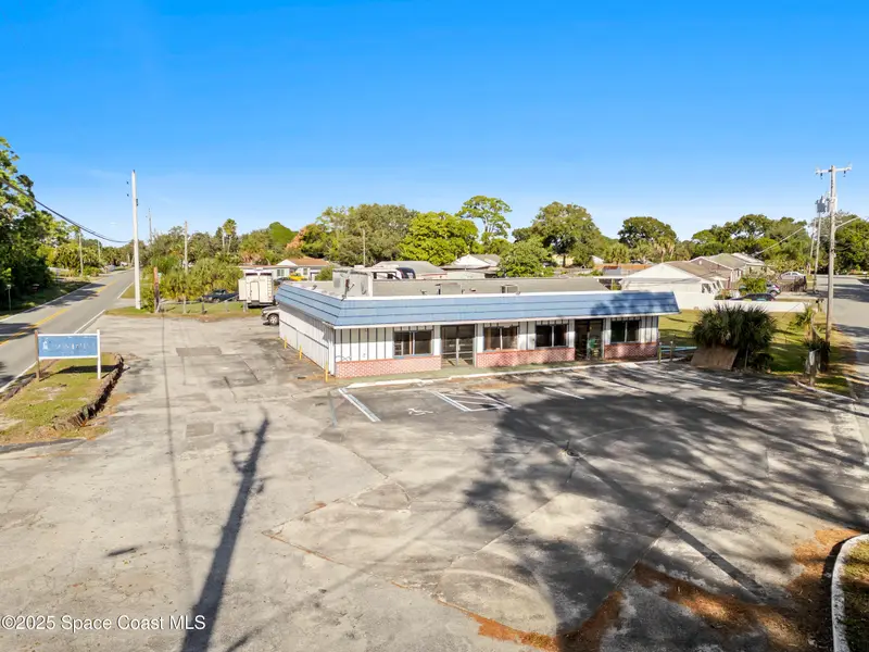 1310 S Tropical Trail, FL