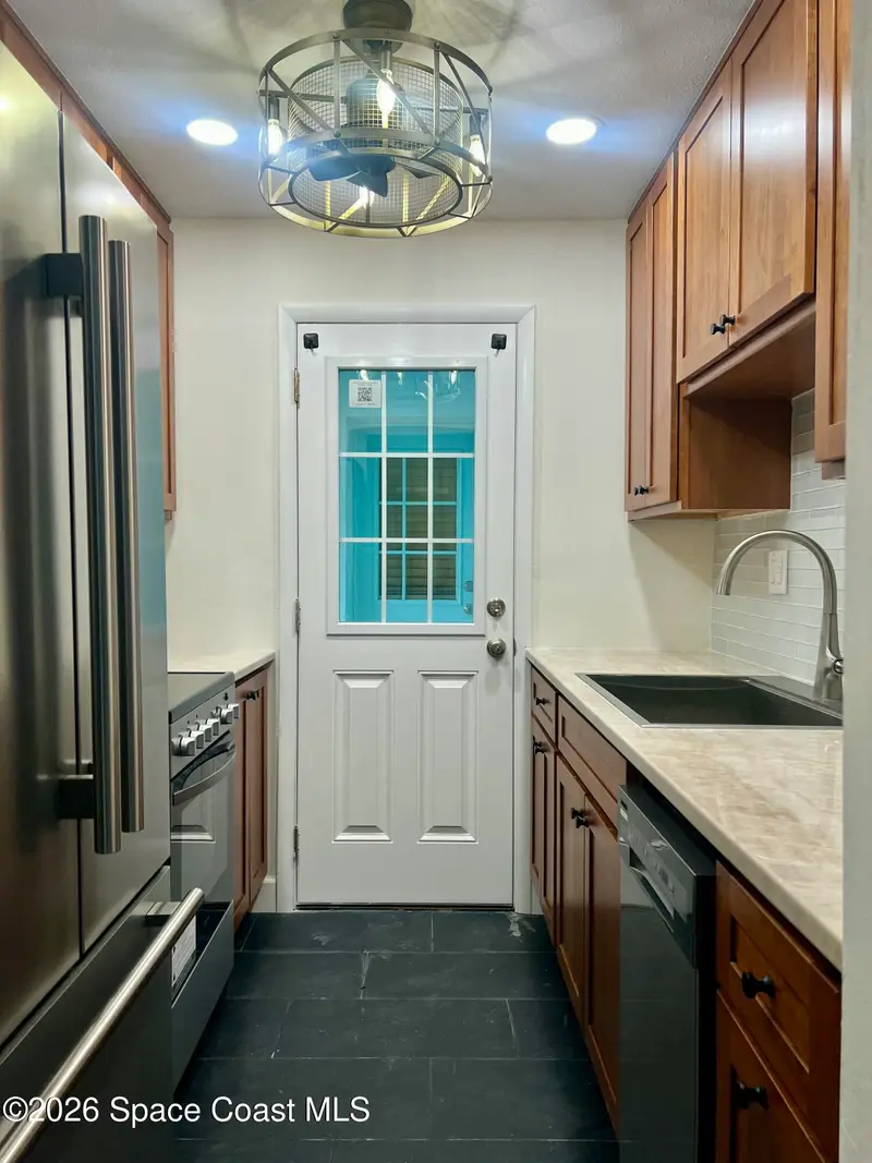351 Taylor Avenue E4, Cape Canaveral, Fl 32920, FL