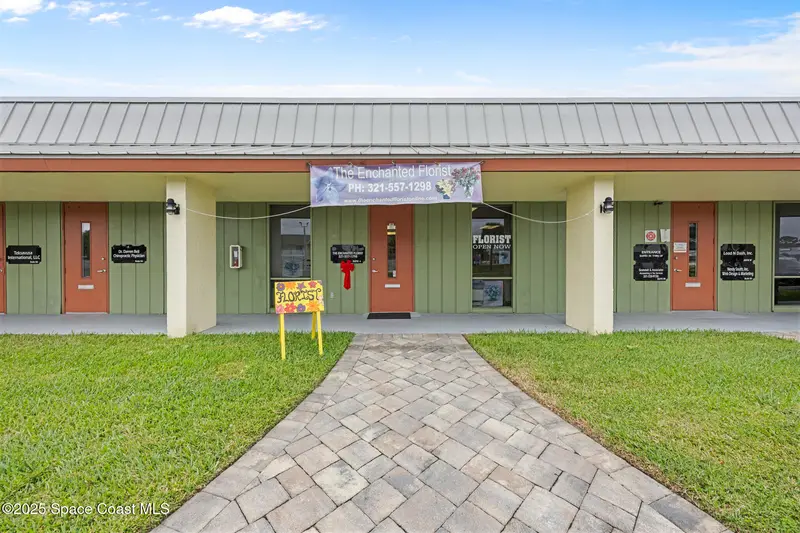4690 Lipscomb Street Ne 4, Palm Bay, Fl 32905, FL