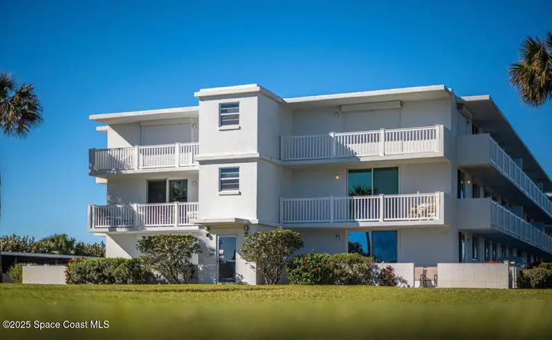 3190 N Atlantic Avenue 105, Cocoa Beach, Fl 32931, FL