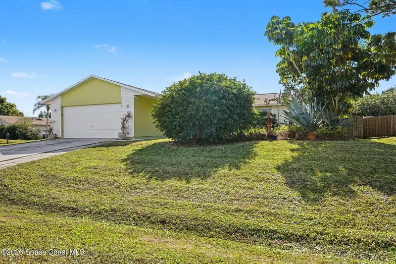 1820 Zaminder Street Nw, Palm Bay, Fl 32907, FL