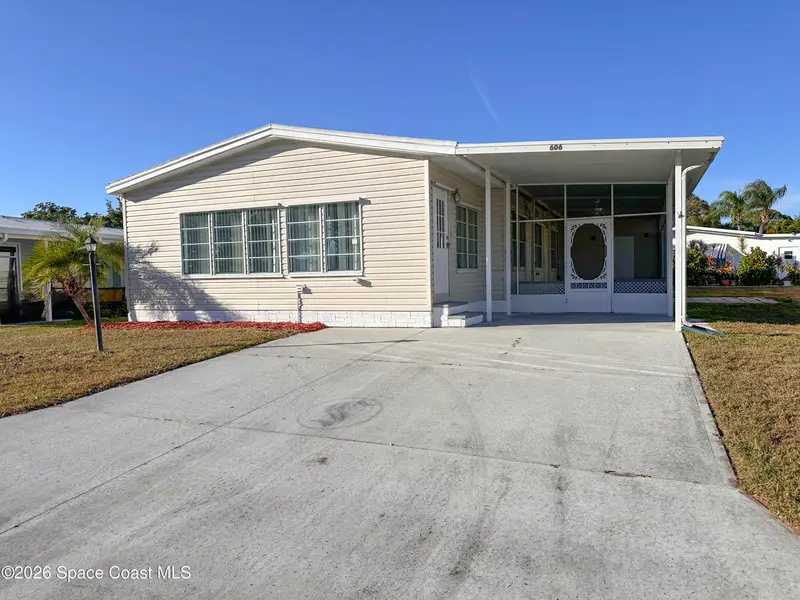 606 Dolphin Circle, FL