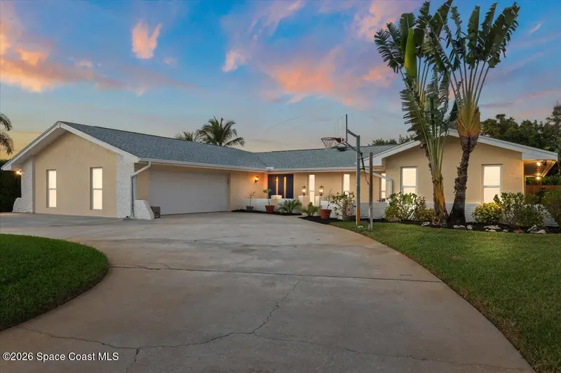 808 Puesta Del Sol Plaza, Indialantic, Fl 32903, FL