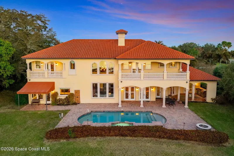 4760 Honeyridge Lane, FL