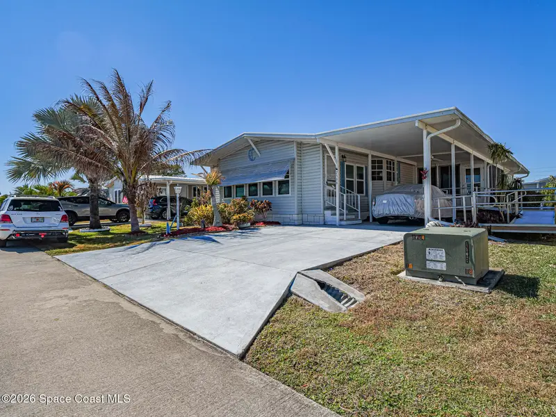 7566 Montauk Avenue U19, Micco, Fl 32976, FL
