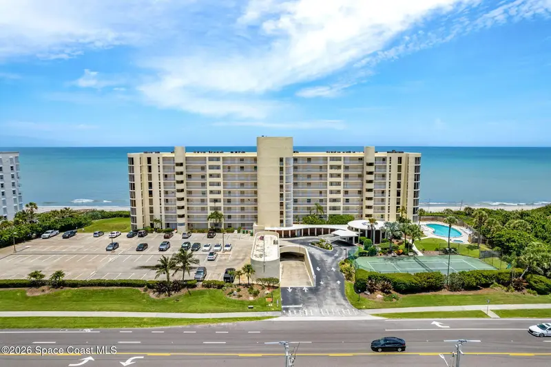Harbor Isle pending