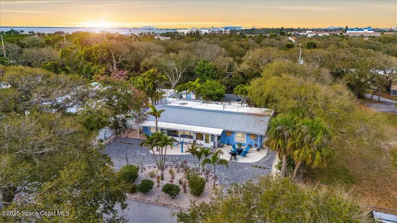 126 W Alachua Lane, Cocoa Beach, Fl 32931, FL