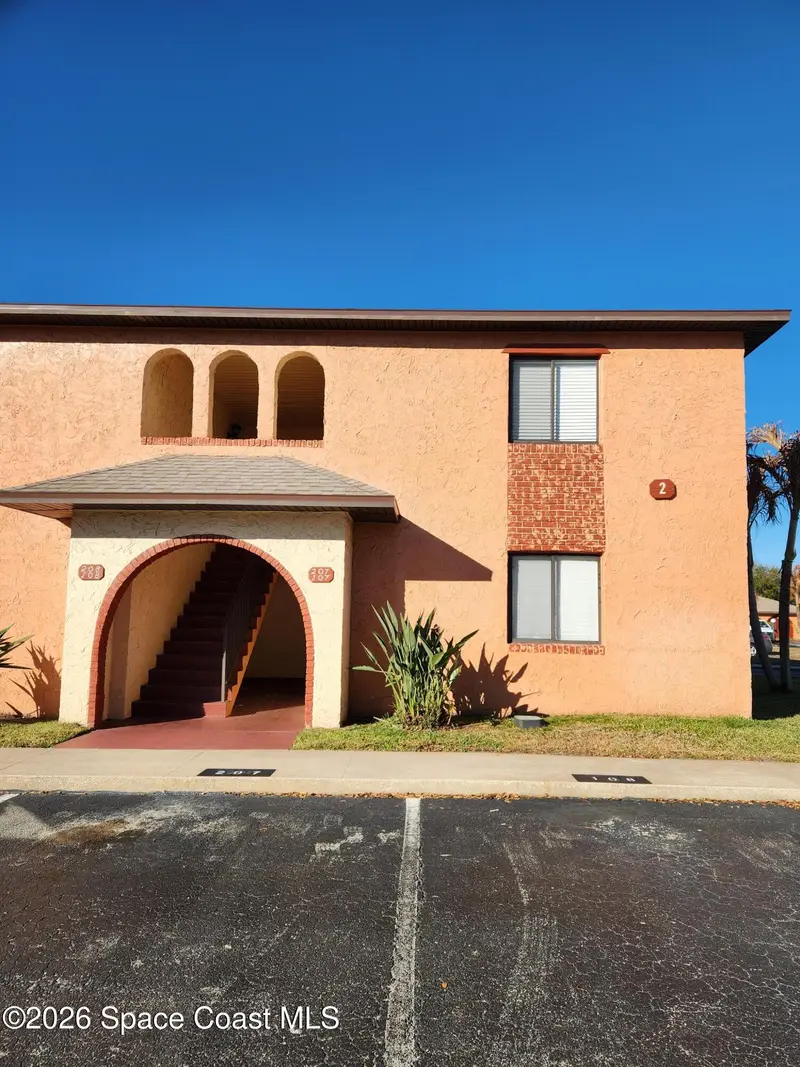 207 San Juan Circle, Melbourne, Fl 32935, FL
