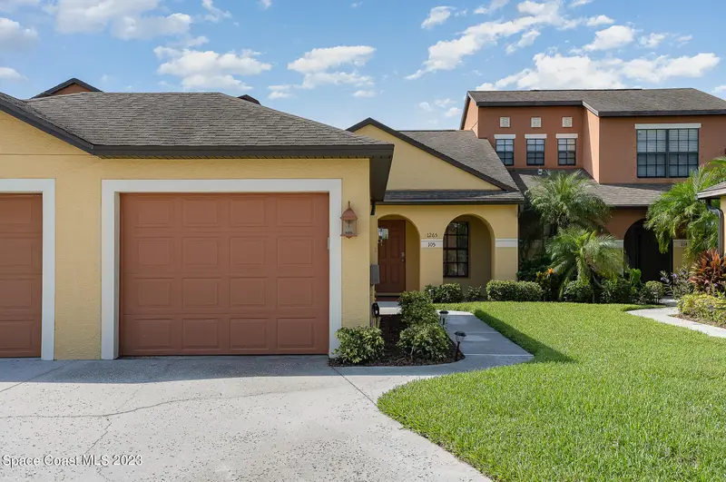 1265 Luminary Circle 105, FL