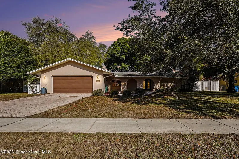 1351 Cherry Hills Road Ne, Palm Bay, Fl 32905, FL