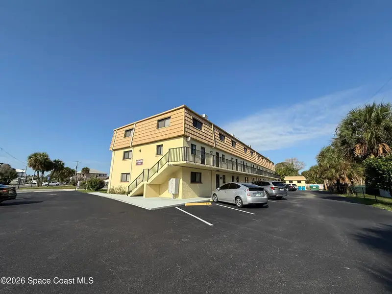 7101 Ridgewood Avenue 209, Cape Canaveral, Fl 32920, FL