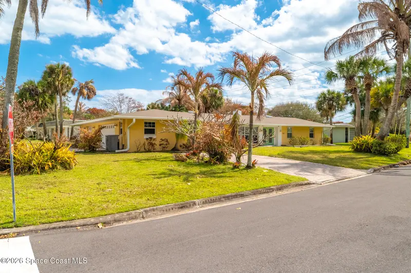 901 S Palm Avenue, Indialantic, Fl 32903, FL