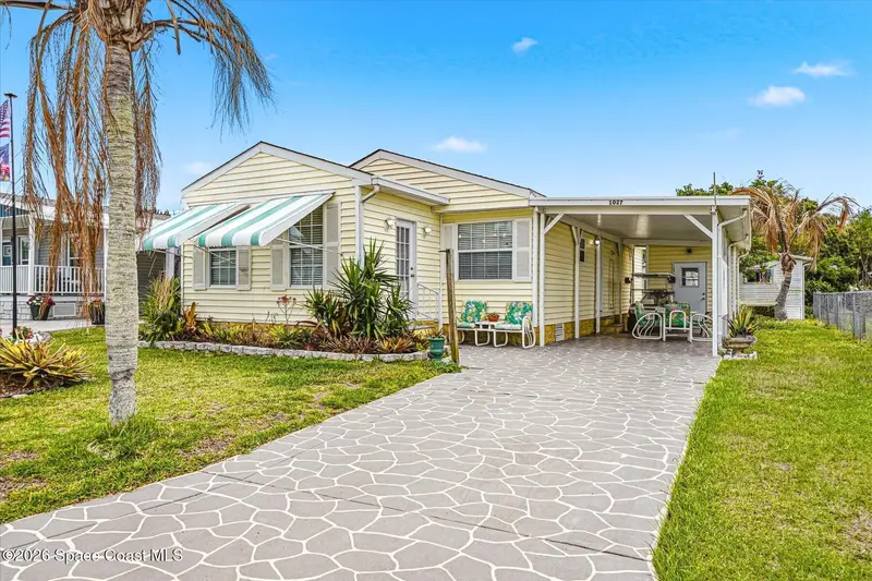 1027 Oriole Circle, Barefoot Bay, Fl 32976, FL