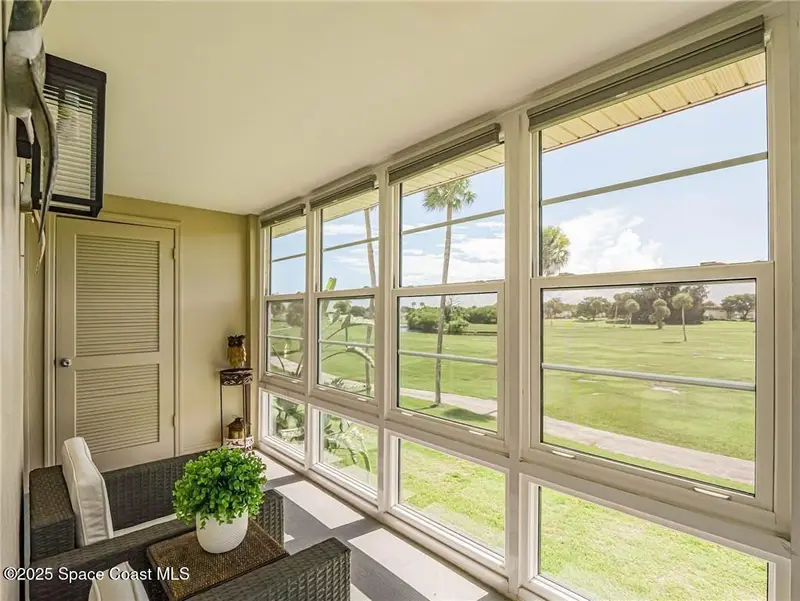 55 Woodland Drive 206, Vero Beach, Fl 32962, FL