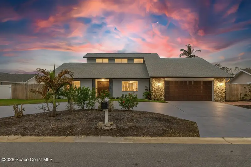 725 Puesta Del Sol Plaza, Indialantic, Fl 32903, FL