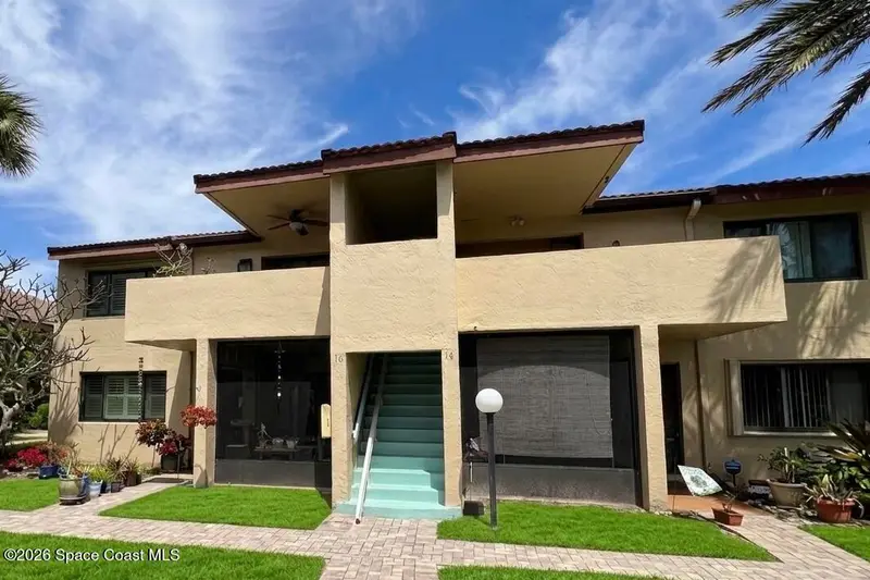 1145 N Shannon Avenue 16, Indialantic, Fl 32903, FL