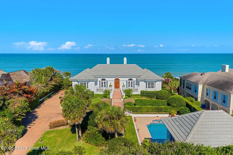 Vero Beach pending
