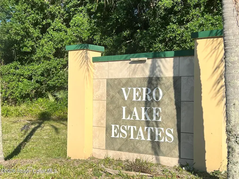 8965 100th Avenue, Vero Beach, Fl 32967, FL