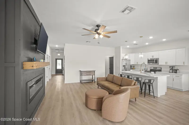 8336 100th Avenue, Vero Beach, Fl 32967, FL