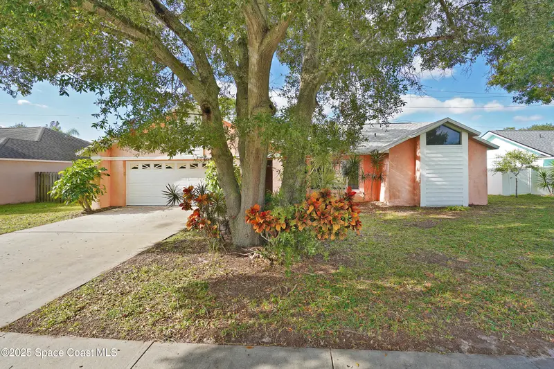385 Island Oaks Place, Merritt Island, Fl 32953, FL