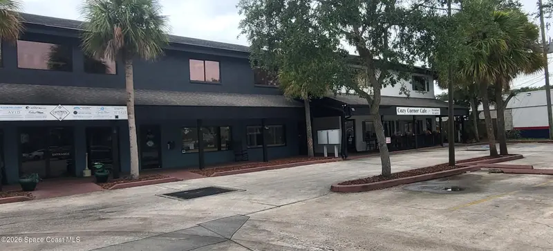 2425 N Courtenay Parkway 7, FL